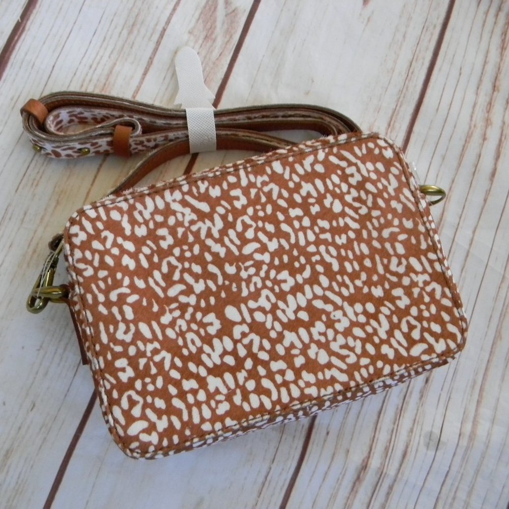 NWT MADEWELL THE TRANSPORT DOTTED CALF HAIR CAMERA SHOULDER BAG! - Picture 3 of 4